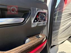 تۆیۆتا لاند کروزەر